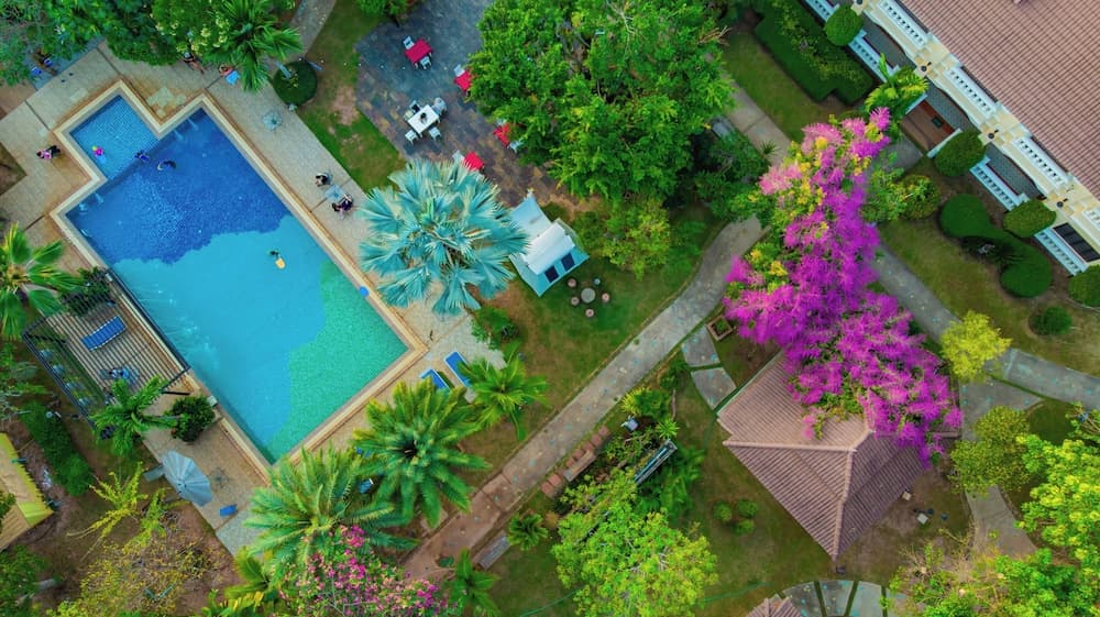 Park & Pool Resort
