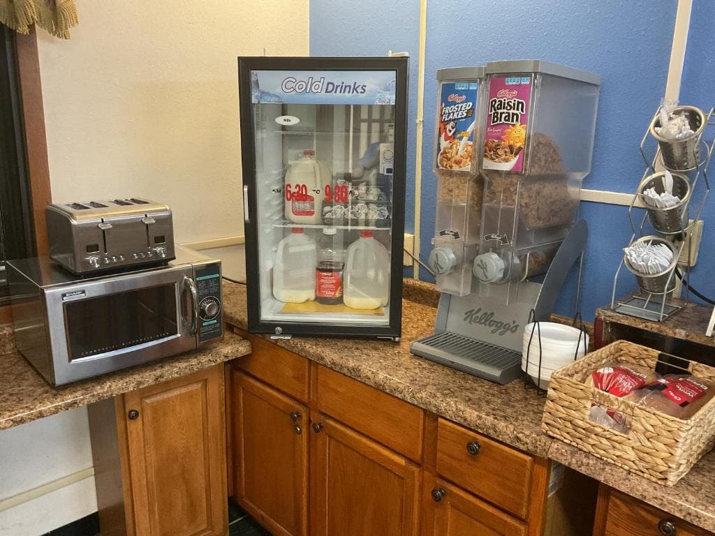 Budget Host Inn