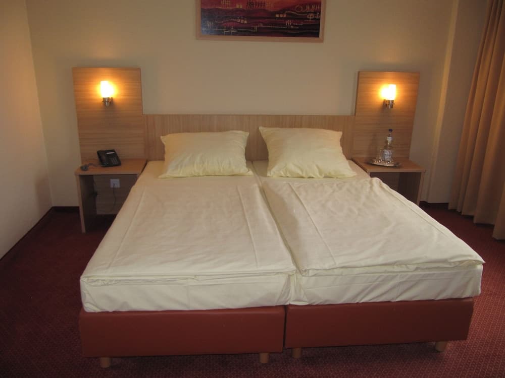Opal Hotel
