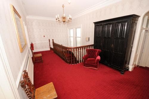 Denewood Hotel