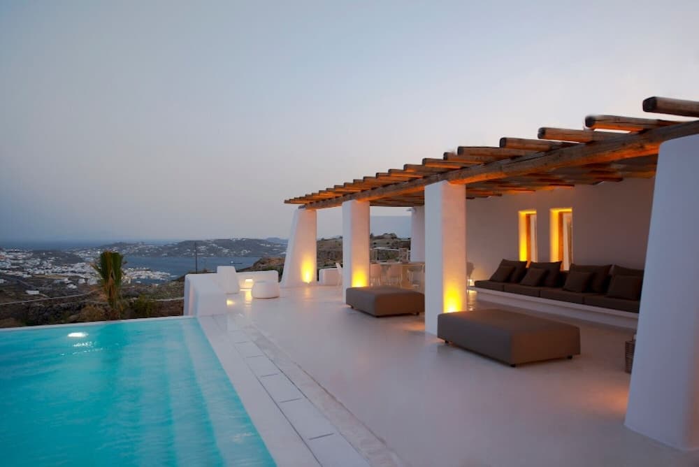 Villa Zircon