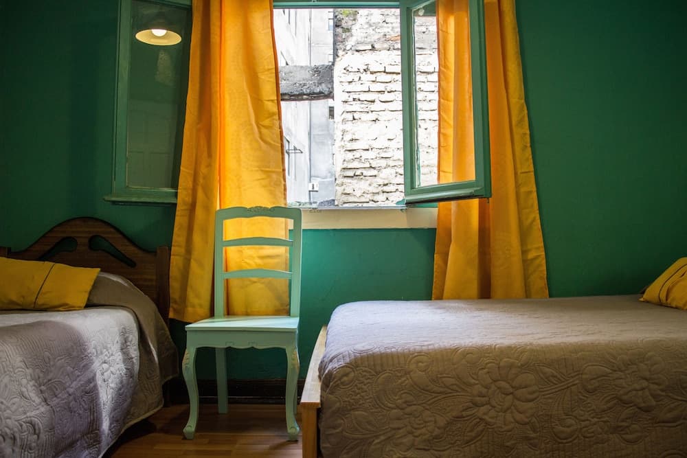 Hostal Forestal - Hostel