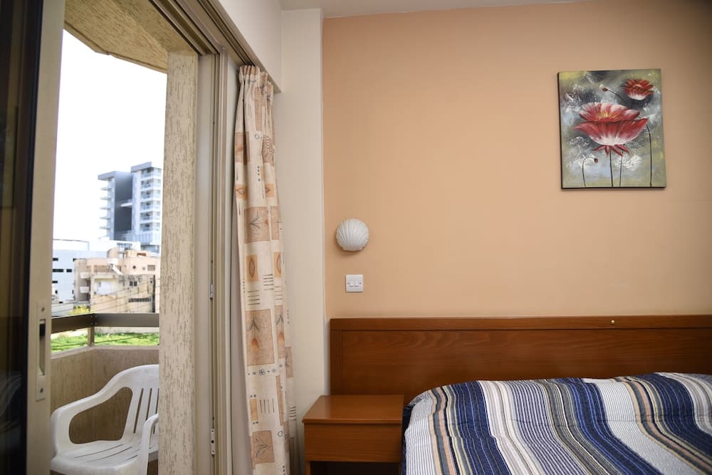 Elysso Hotel