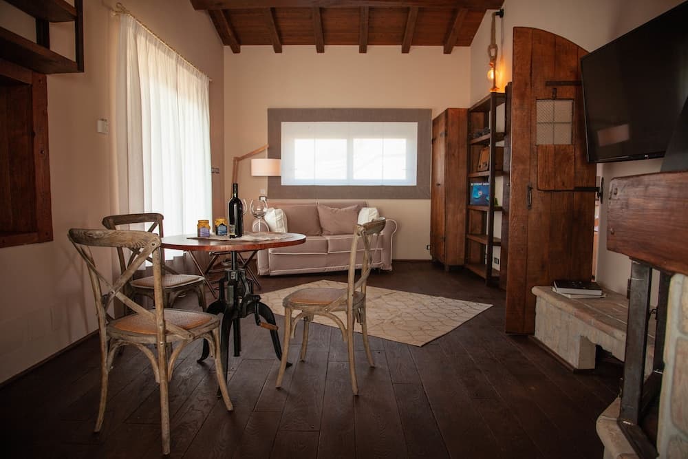 Suite Opera Rooms