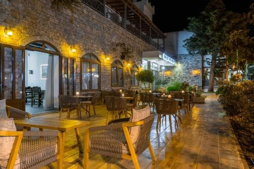 Malia Holidays Hotel