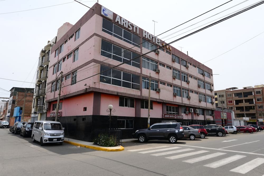Hotel Aristi