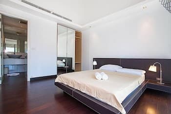 Yu-Phin Villa
