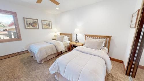 Shadowbrook Condominiums