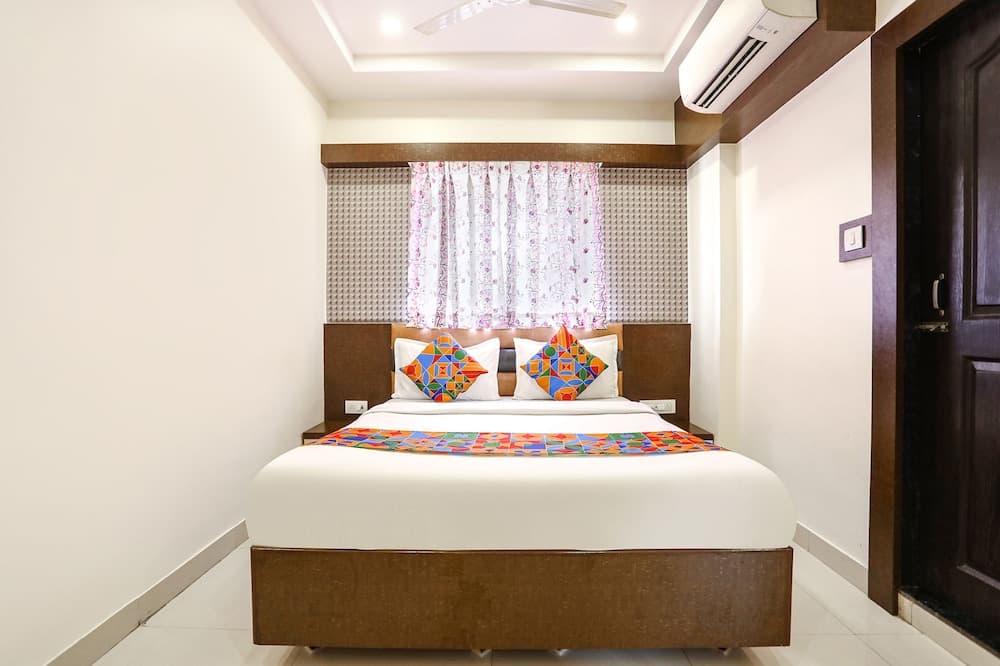 Fabexpress Geeta Palace