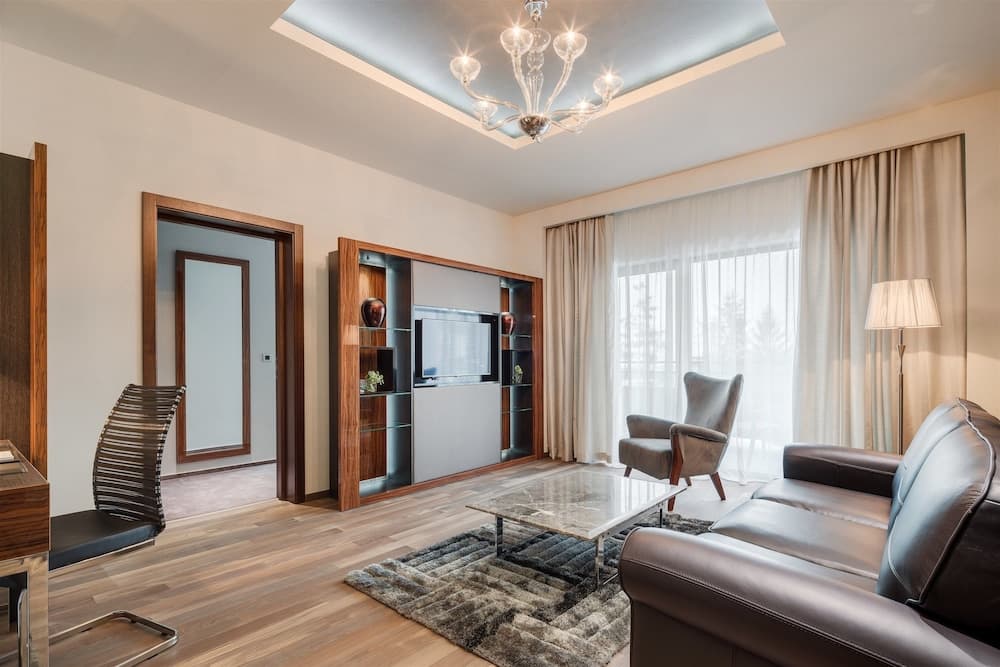Sky Blue Hotel & Spa