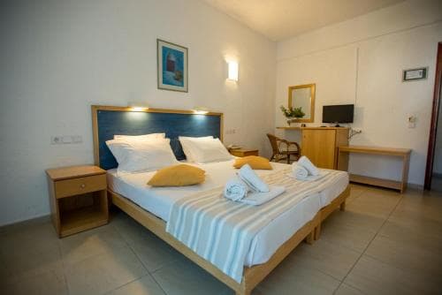 Neos Ikaros Hotel