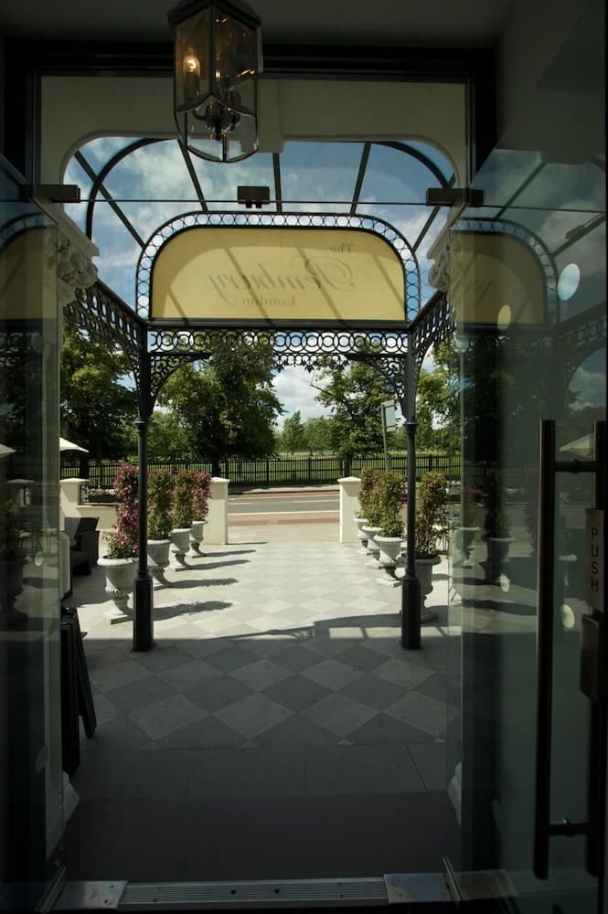 Pembury Hotel