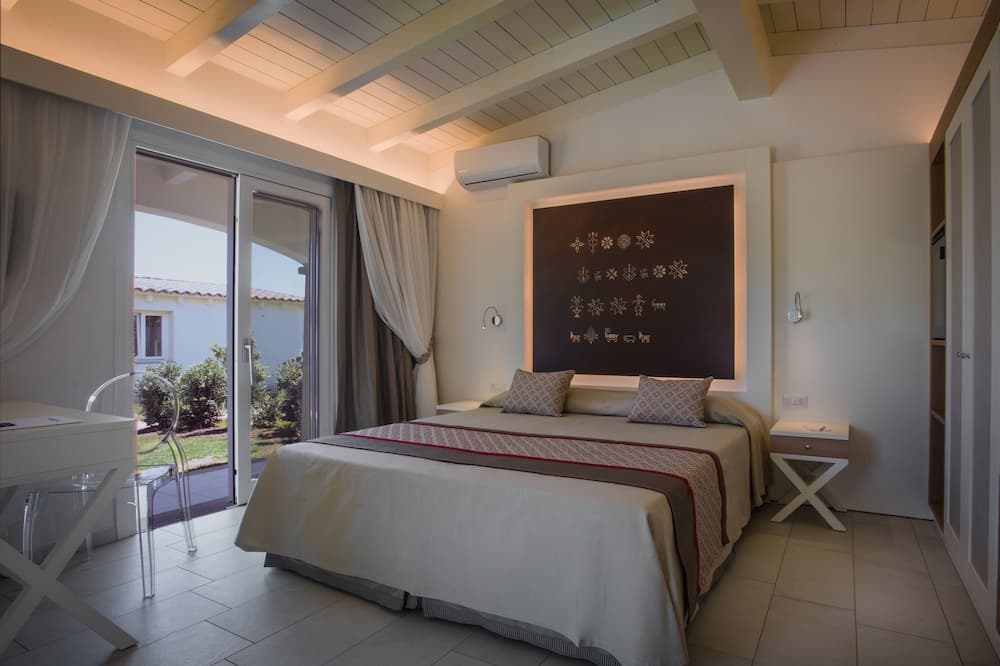 Limone Beach Resort