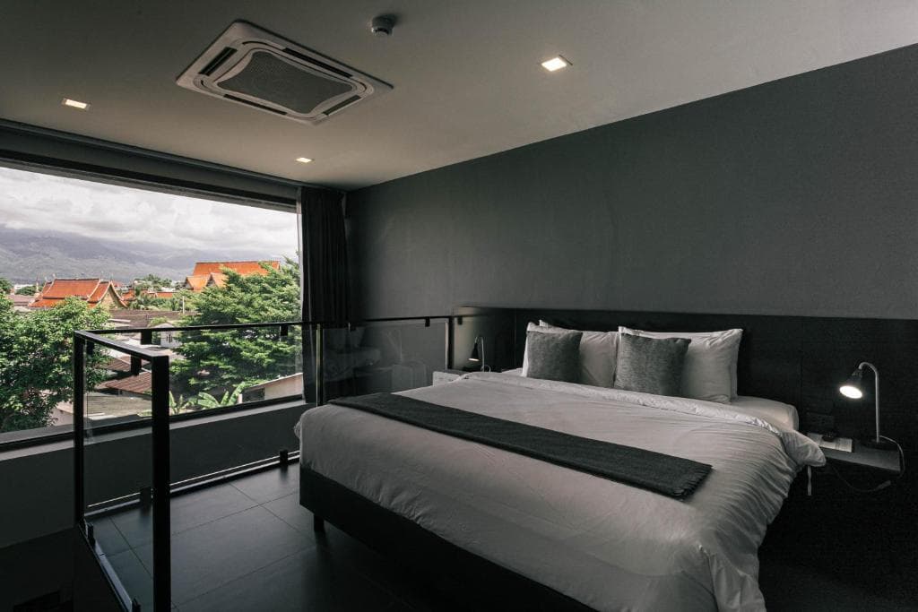 CREW Hotel