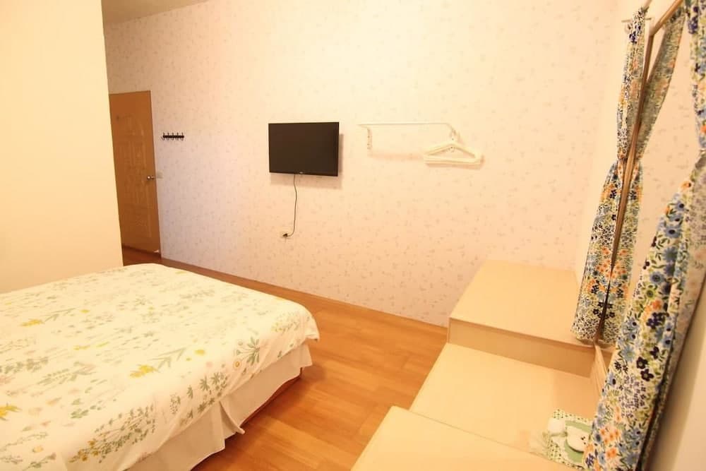 Mr Tanaka B&B