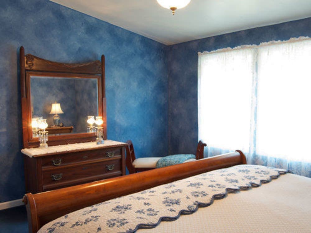 Filigree Inn Bed & Breakfast