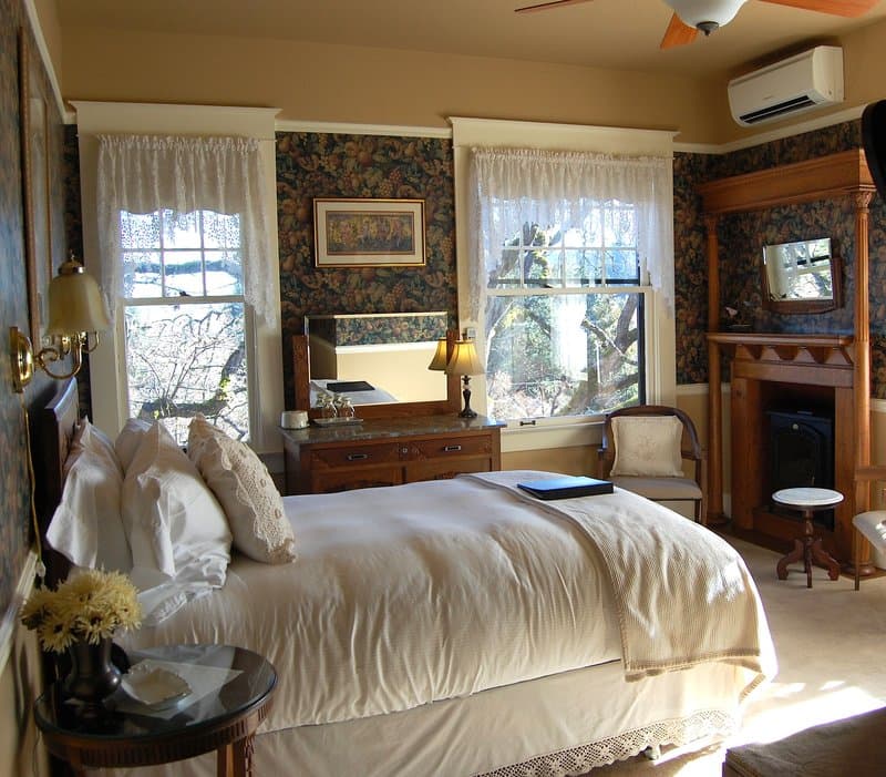 Touvelle House Bed & Breakfast