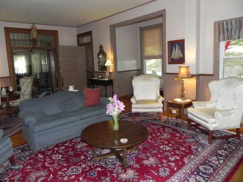Vine Cottage Inn