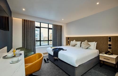 Handel s Hotel