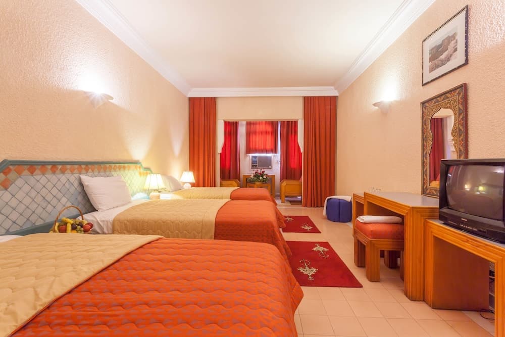 Chems Le Tazarkount