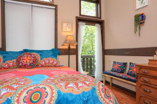 Stone Chalet Bed & Breakfast Inn