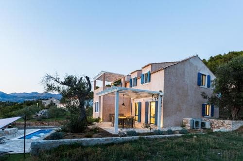 Villa Authentica