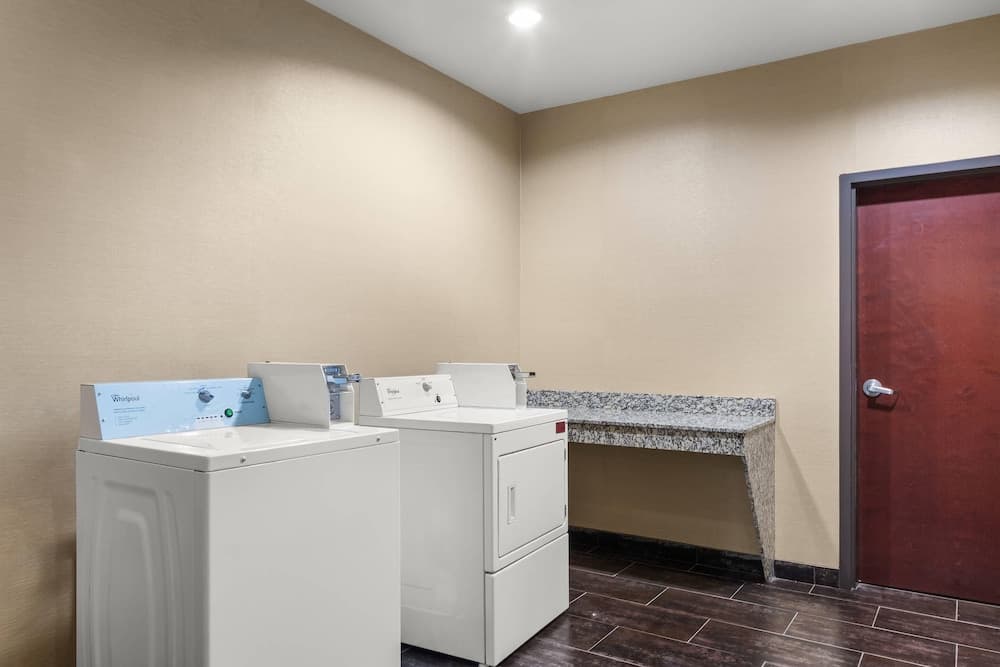 Quality Inn & Suites