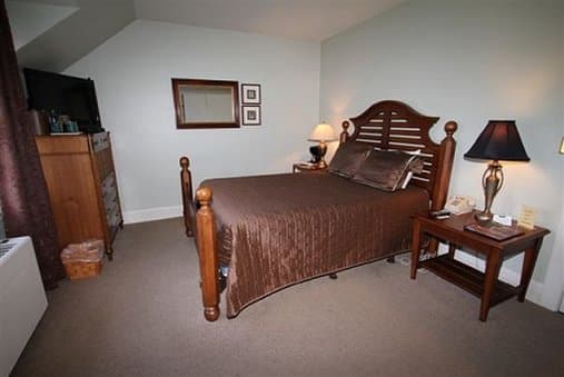 The Wooster Inn