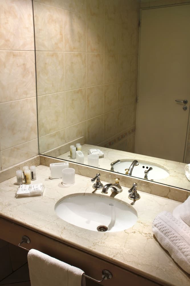 Nina Suites