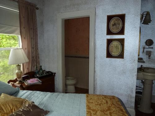 Back INN Time B&B