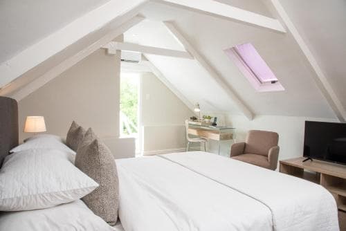 River Manor Boutique Hotel