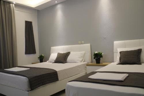 Zeus Hotel