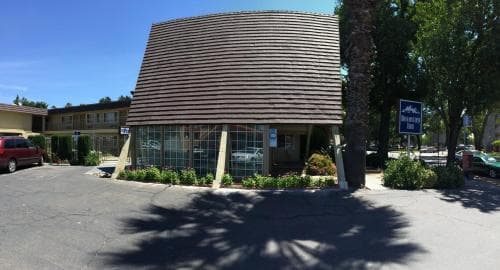 Discovery Inn
