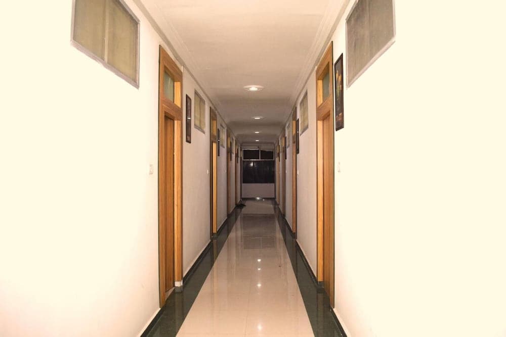 Hotel Parth