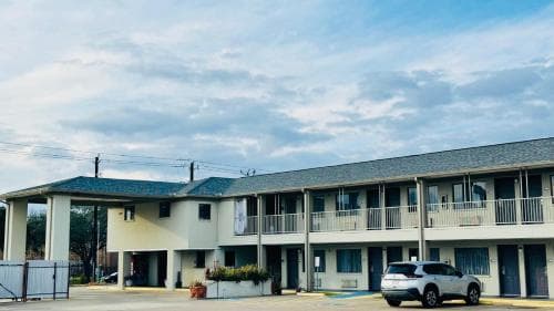 Executive Inn & Suites Houston