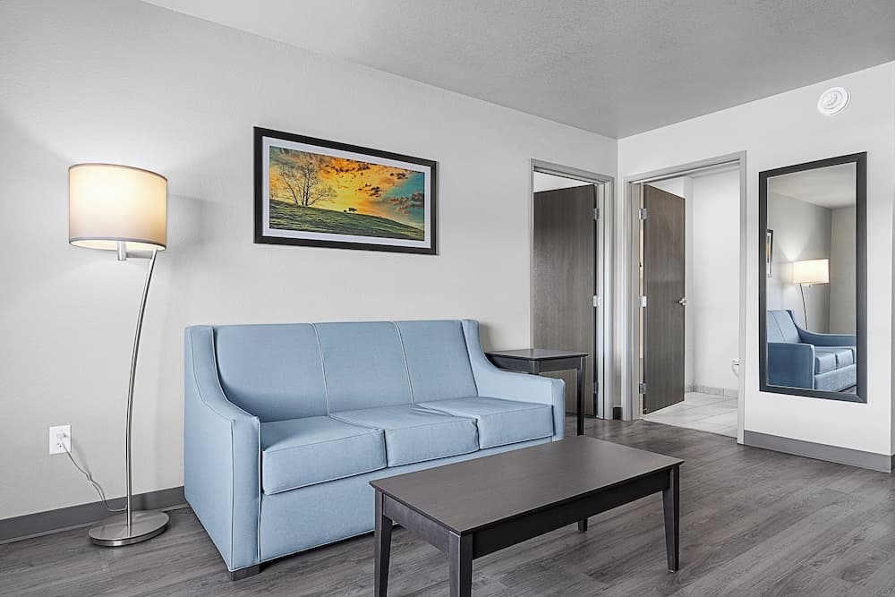 Riverstone Suites by Cobblestone Hotels - Chippewa Falls
