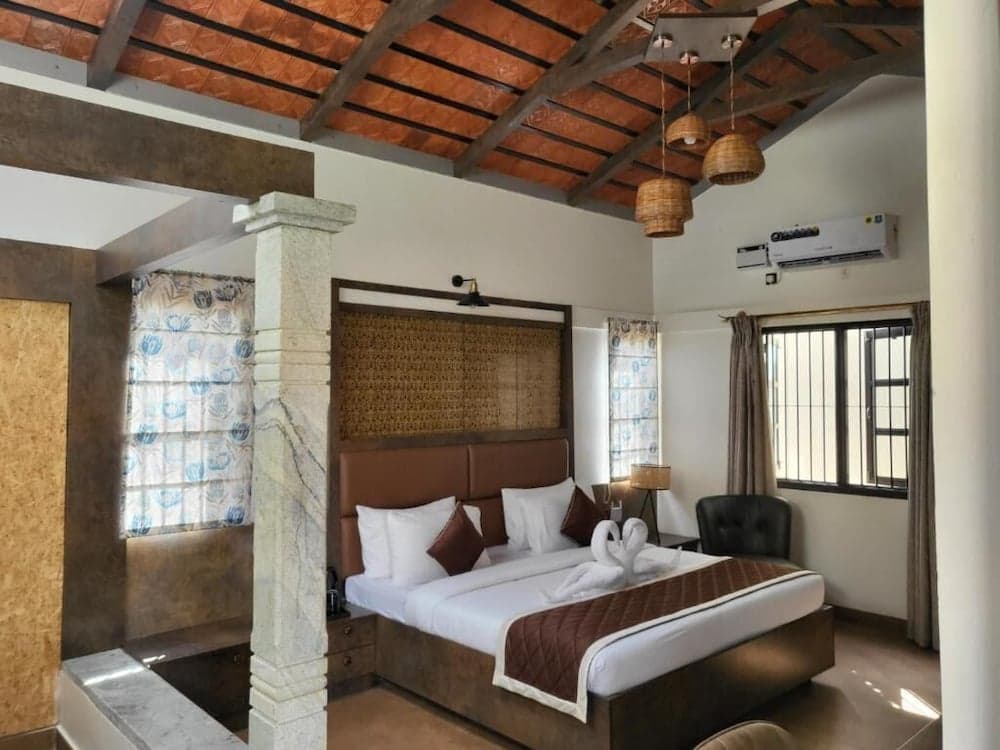 Nirantara Resort & Spa