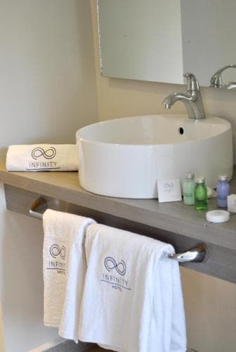 Hotel Infinity