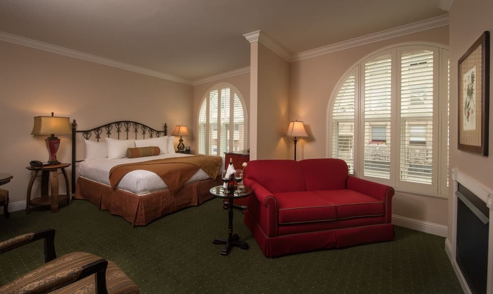 The Monterey Hotel