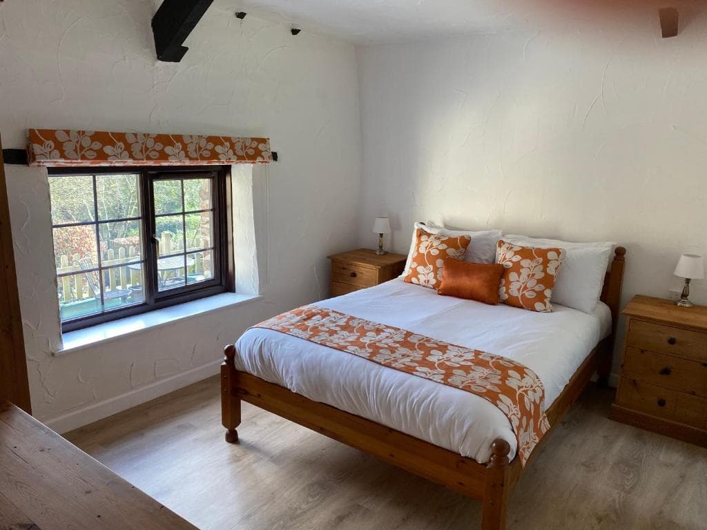 Windbury Cottage