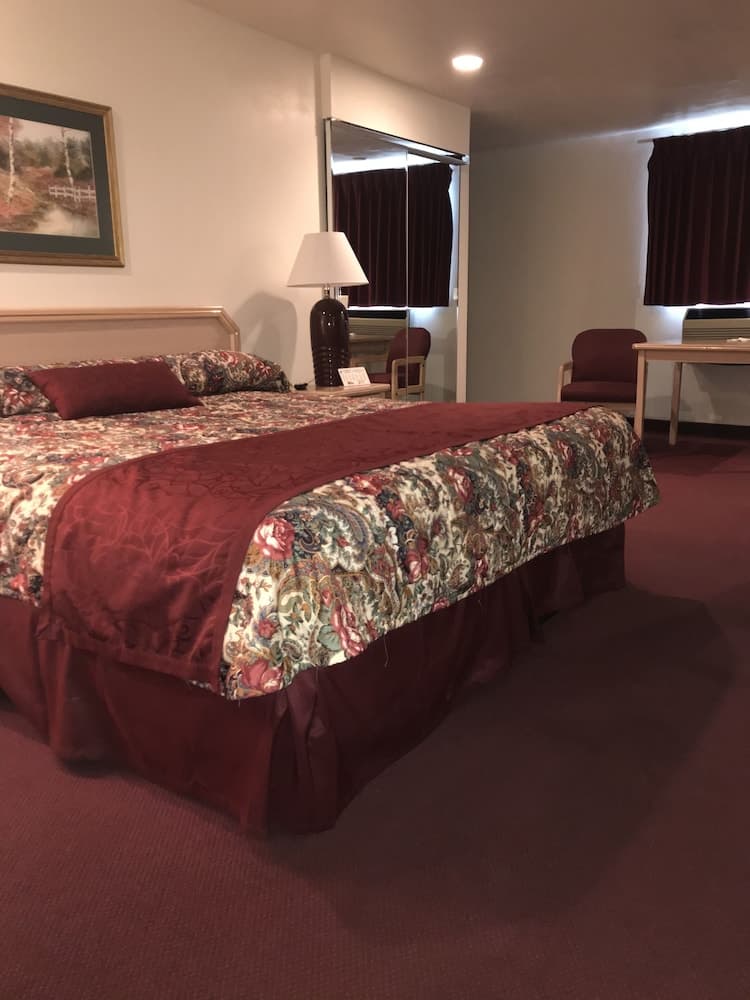 Thunderbird Motel