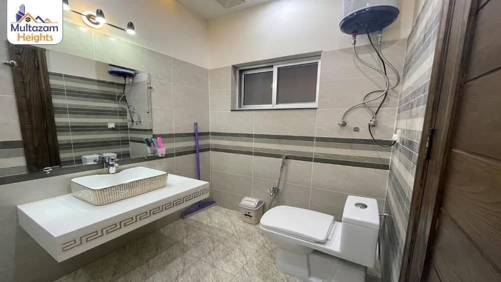 Multazam Heights, DHA Phase 8, Hotel Airport Lahore