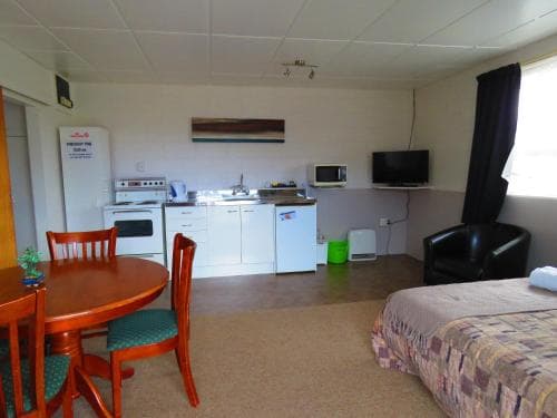 Opunake Motel