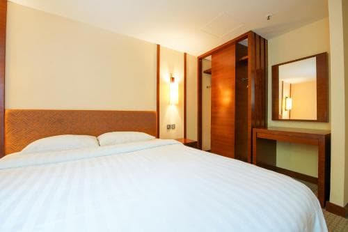 Warwick Hotel