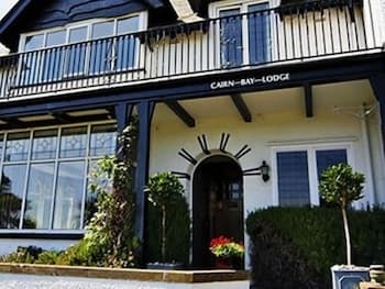 Cairn Bay Lodge