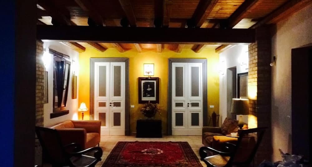 Casa Go'El