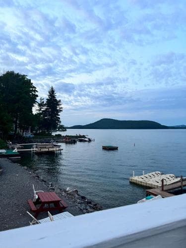 Lake View Motel