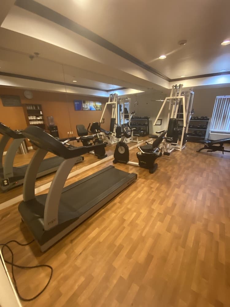 Comfort Suites Newark - Harrison