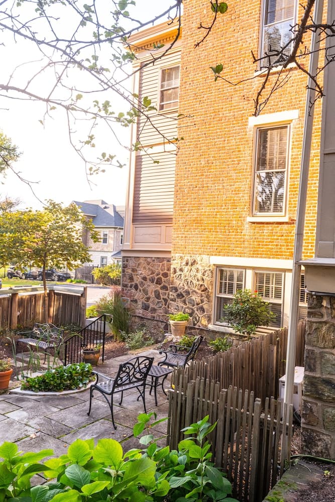 The Lafayette Inn