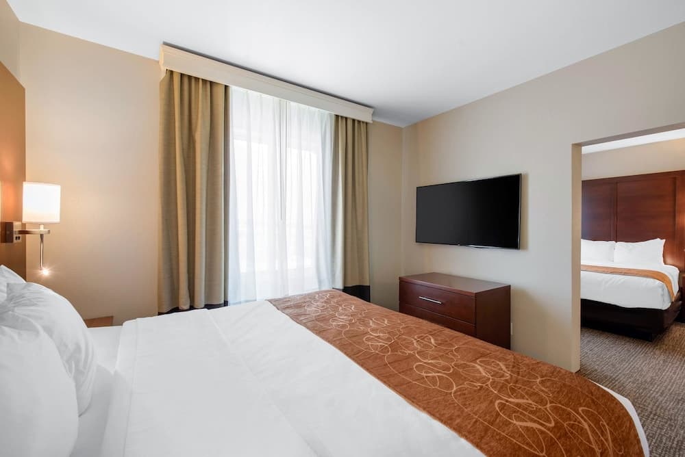 Comfort Suites Denver International Airport
